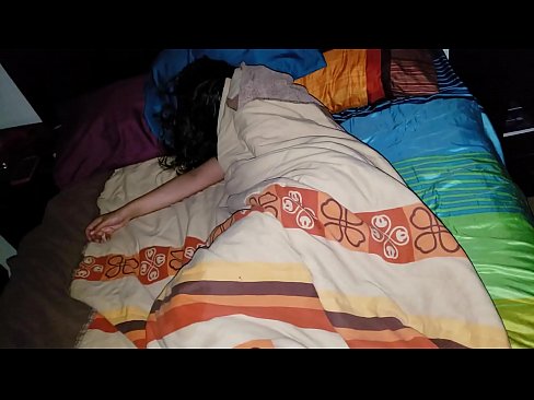 ❤️ Stepson berating a sua jovem madrasta enquanto ela dorme. Porno vídeo em pt.xywewl.top ☑